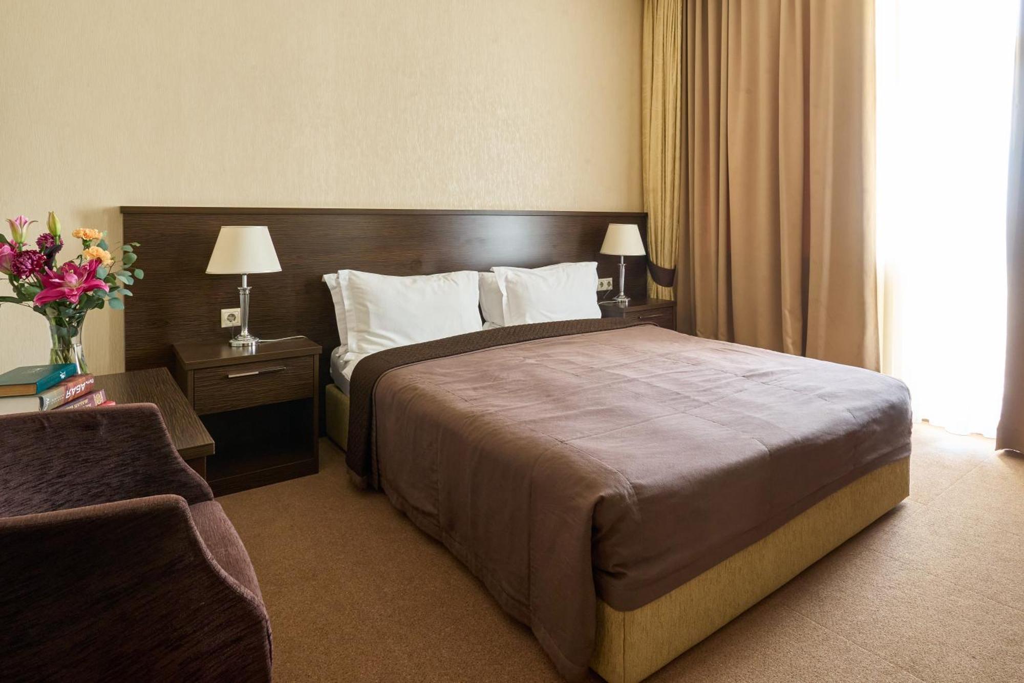 Kainar Hotel Shymkent Luaran gambar
