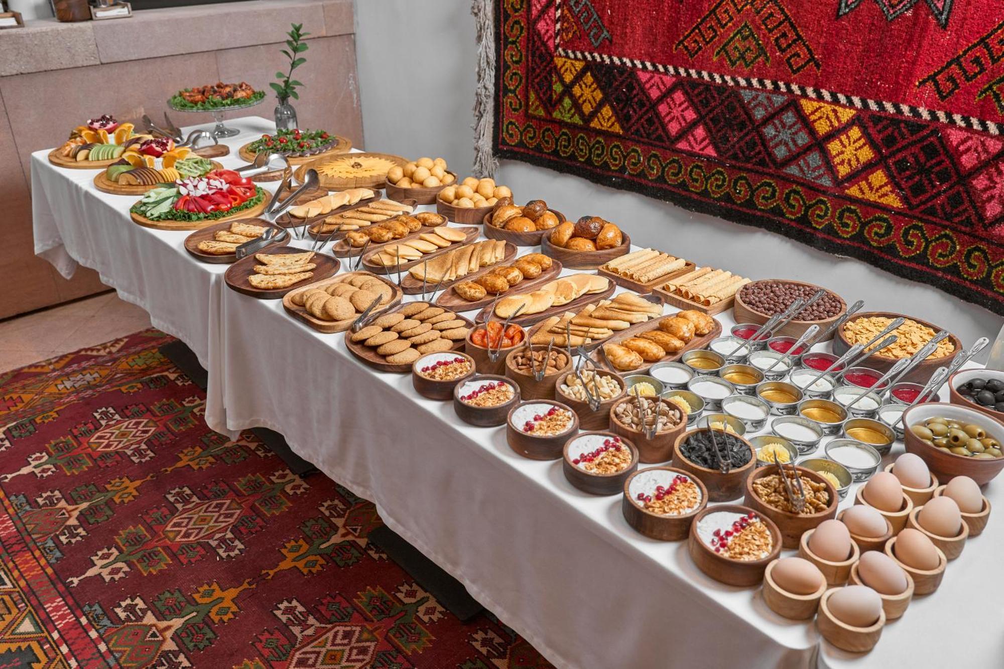 Kainar Hotel Shymkent Luaran gambar